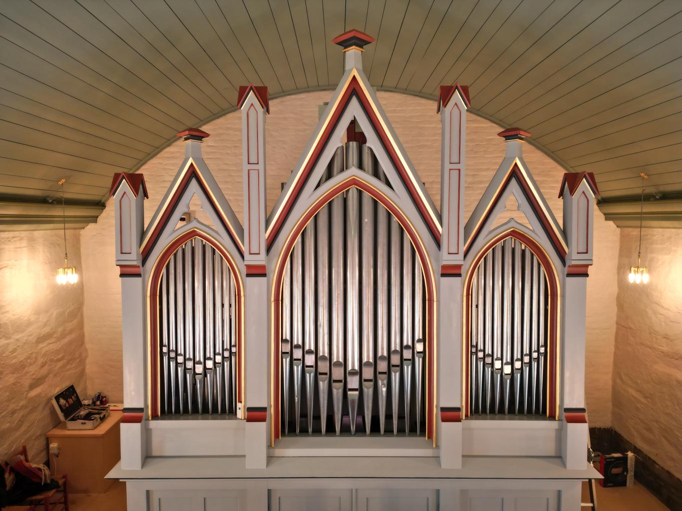 organ music